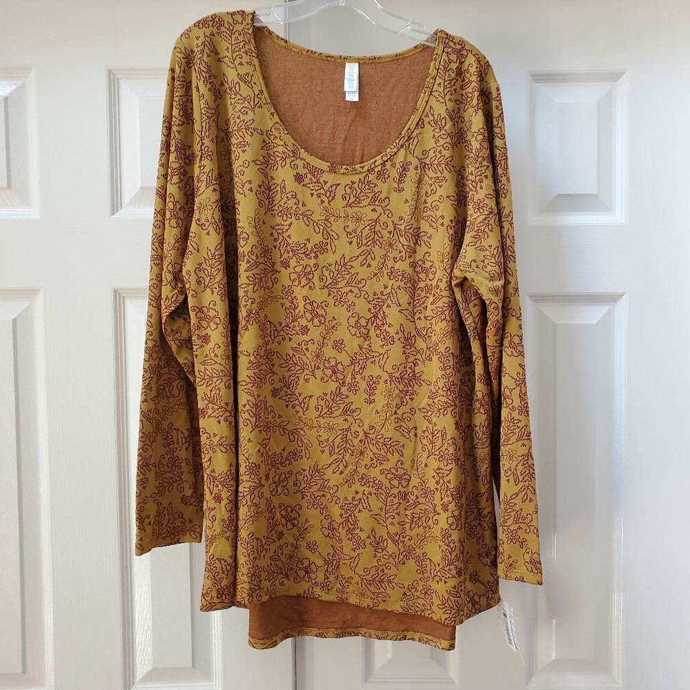 NWT Lularoe Lynnae Mustard Floral Print Top